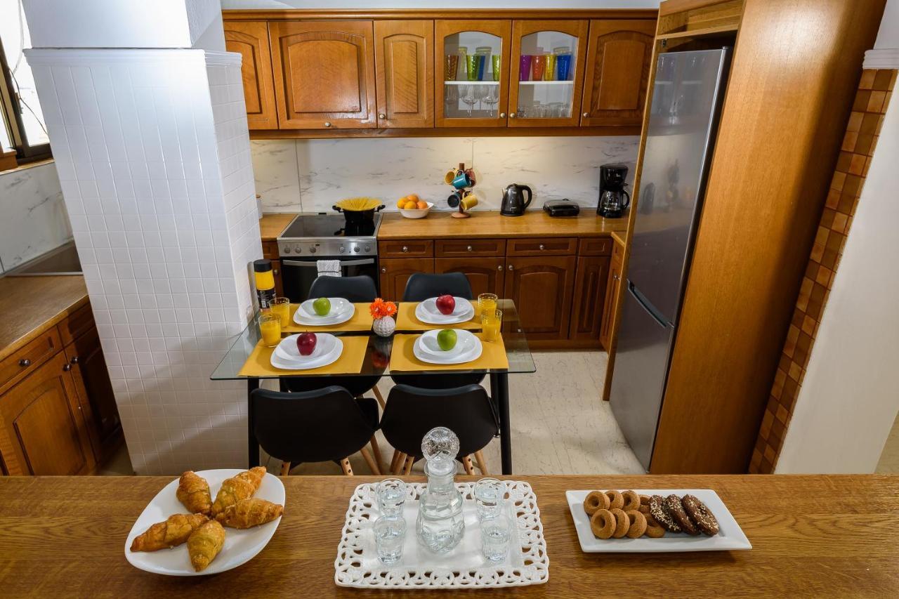 Apt. With Parking - 3 Min From Old Port Leilighet *